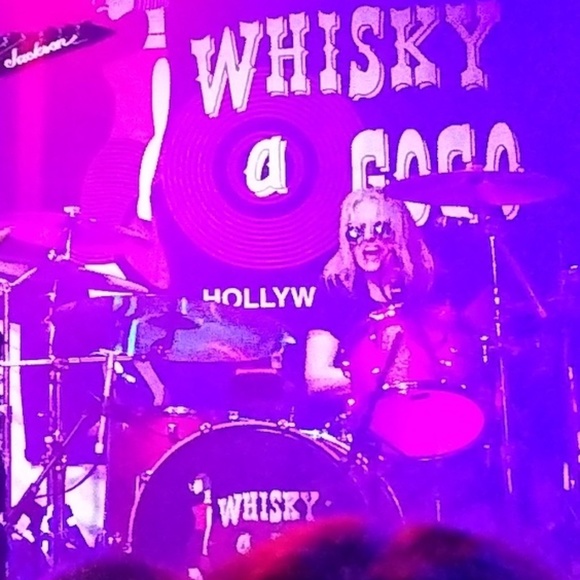 Meet your Posher, Julie - Picture 1 of 1